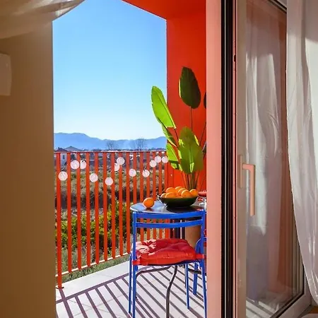 Charming Charlie Apartment Metkovic