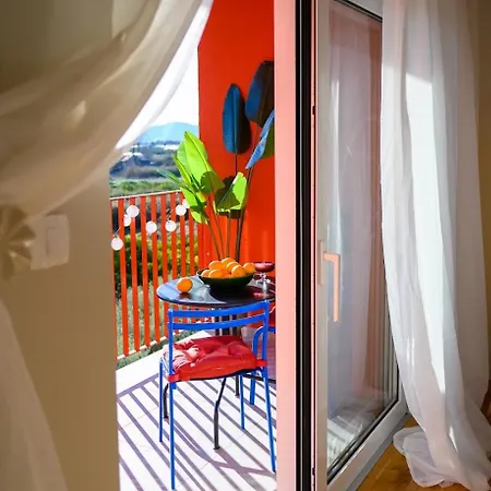 Charming Charlie Apartment